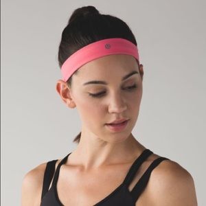 Skinny Fly Away Tamer Headband